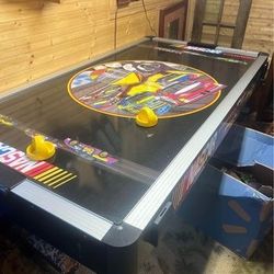 Air Hockey Table 