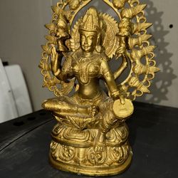 brass statue of Lakshmi, the Hindu goddess of wealth, prosperity, and good fortune (like New) (Read ad before messaging) 