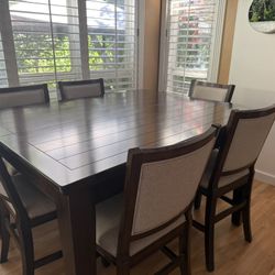 60x60 Collapsible Counter Height Dining Table Set with 6 Chairs – Excellent Condition