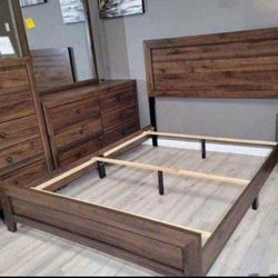 5pc Queen Bedroom Set 