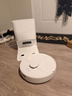 Dreame D10 Plus Gen 2 Robot Vacuum & Mop (Like New!)
