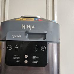Ninja Speddie Rapid Cooker & Air Fryer 