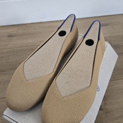 For Sale:
Brand New Never Worn Rothy's the Flat Camel Color size 7