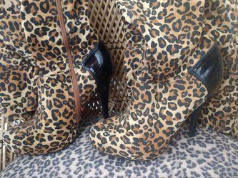 Brand New Cheetah Thigh high Women's Boots