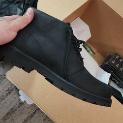 Brand New Size 11 Wide Timberland Boots