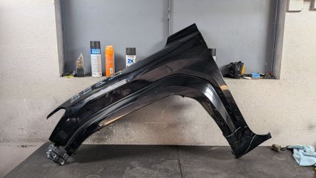 2024-2025-2026 TOYOTA TACOMA/ TOYOTA 4RUNNER LEFT FENDER OEM USED #11160