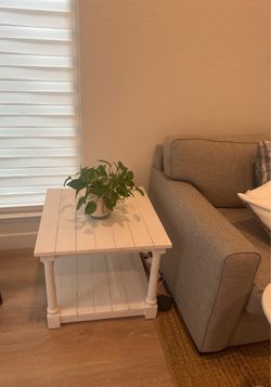 Magnolia Solid Wood Farmhouse End Table / Side Table – White Distressed Finish