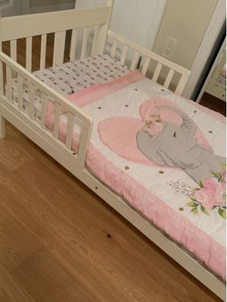 Toddler bed
