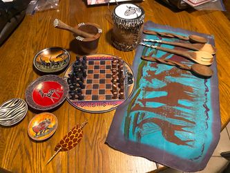 African collectable items lot