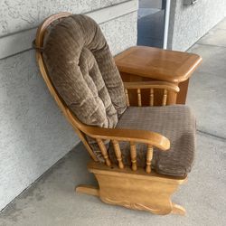 VTG Rocking Chair. Oak. Comfy Padded & Side Table