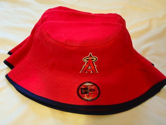 ANGELES red bucket hats