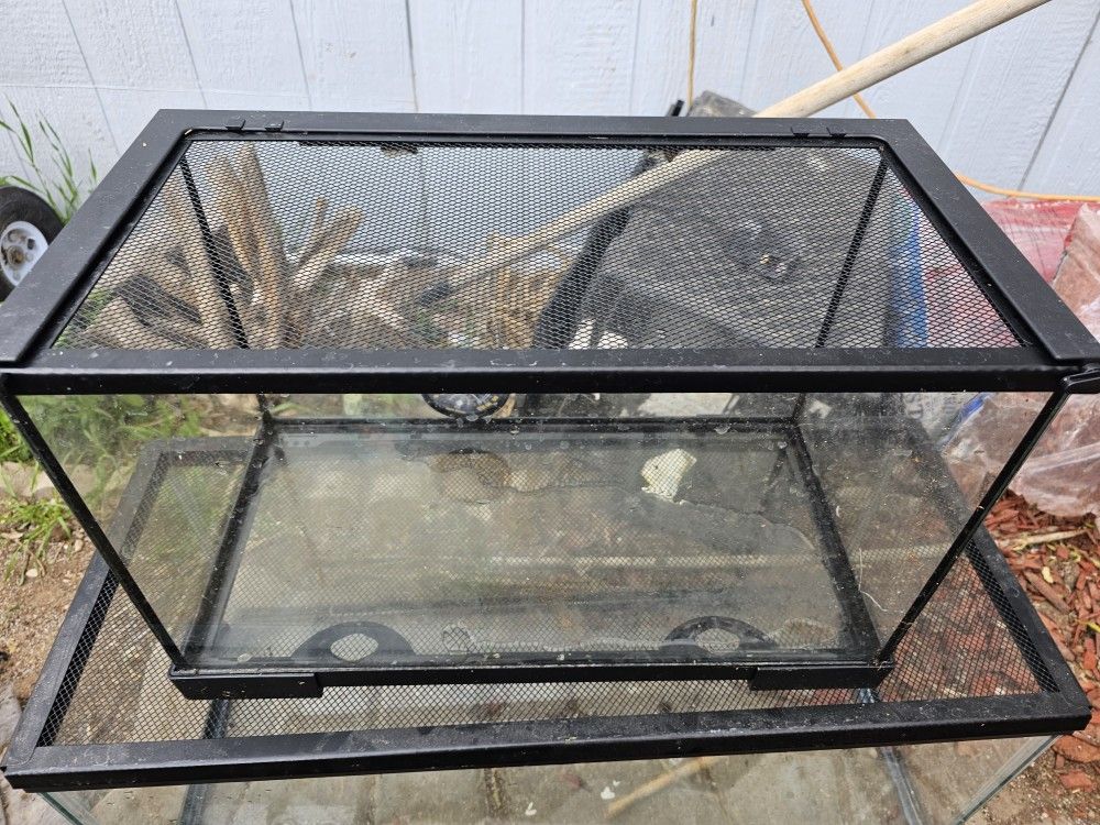 10 Gallon Reptile Tank With Sliding Lid