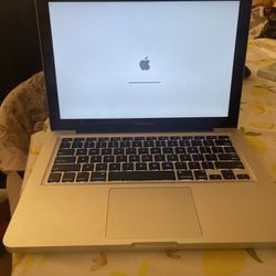 Macbook Pro 2012 13 Inch 2.5 ghz I5 16 Gb and 1 TB Hard Driver With Adapter Original 