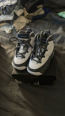 Jordan 9 flit grey