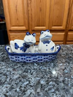 Vintage Blue and White Ceramic Frog  Floral Design Ceramic Pair of Salt and Pepper Shakers Sitting on a Tray.  Size approximately Frogs 2 1/2 inches t