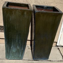 LARGE TALL POTS/EXCELLENT CONDITION