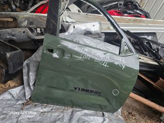 2022 2026 toyota tundra right front door shell