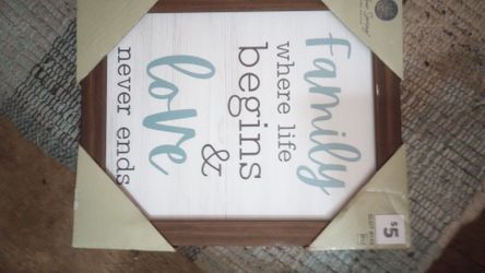 Willow Spring Home Decor Picture No Glass Wood Like Frame 10 in Tall And 8 In Wide New