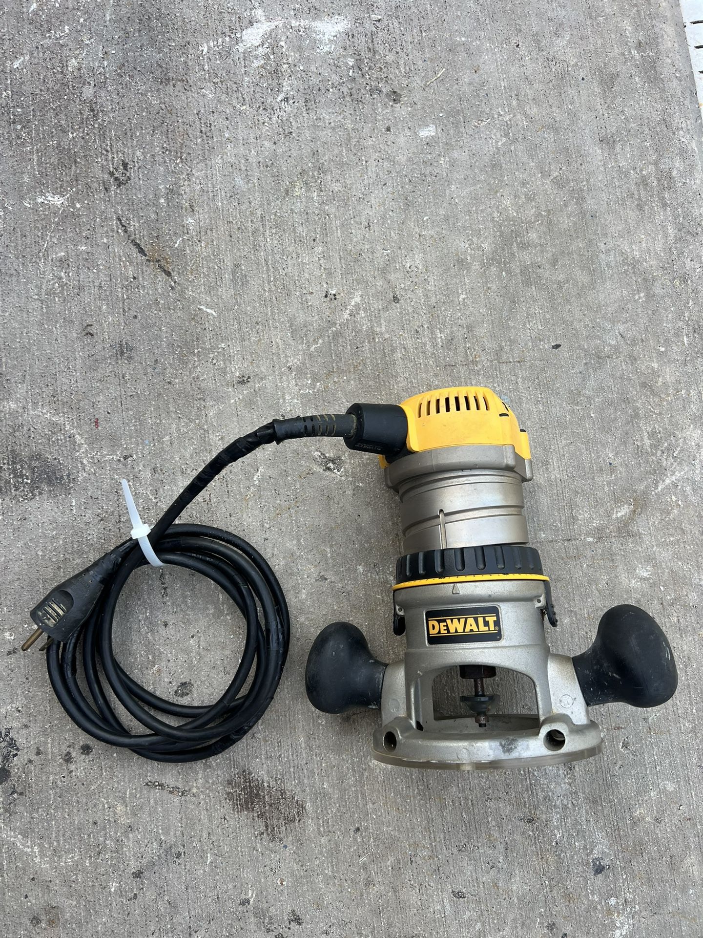 Dewalt DW618 Router