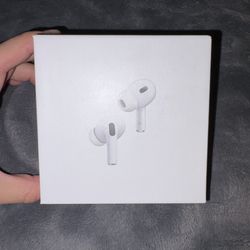 Airpods Pro w/ noise cancellation (2nd generation) usb-c SEALED