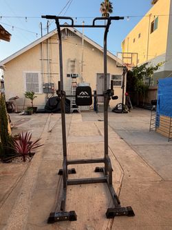 Magnergy Power Tower - Pull Up bar and Dip Bar