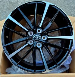 2025 TOYOTA CAMRY RIMS OEM NEW.......( 19" INCH )