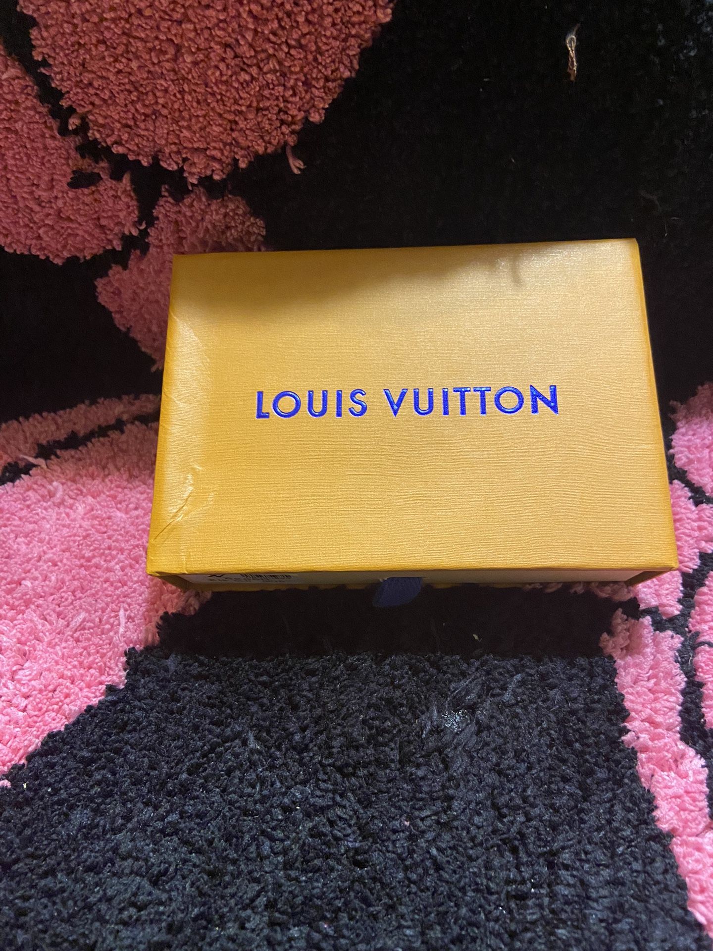 L V Brand New Keychain / Car hold the pouch New inbox