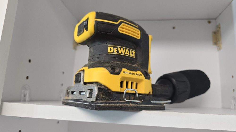 Dewalt Sheet Sander