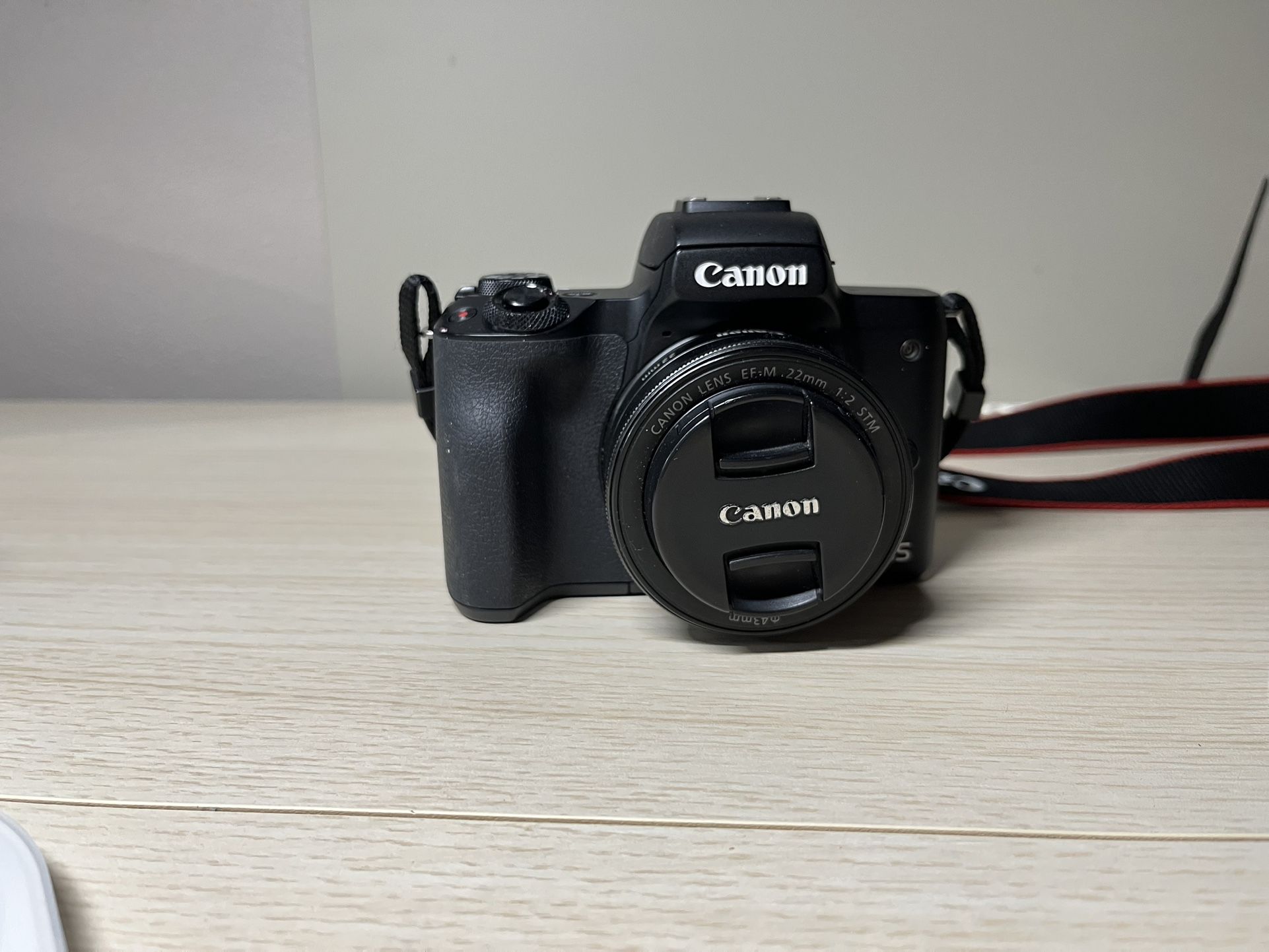 Canon M50 Mirrorless Camera