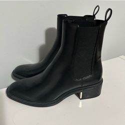 NWT Zara women black boots booties, size 8 (39)