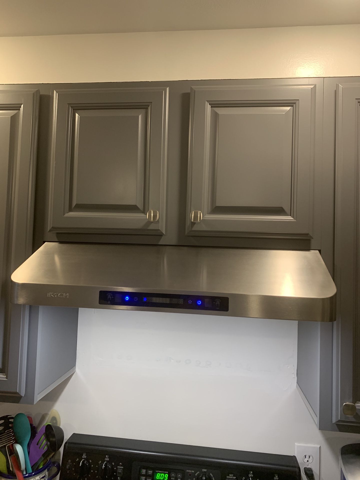 IKTCH STAINLESS STEAL RANGE HOOD
