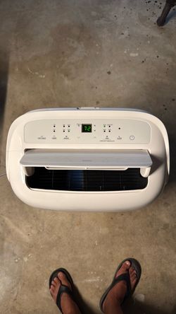 Toshiba portable air conditioner 8000 BTU