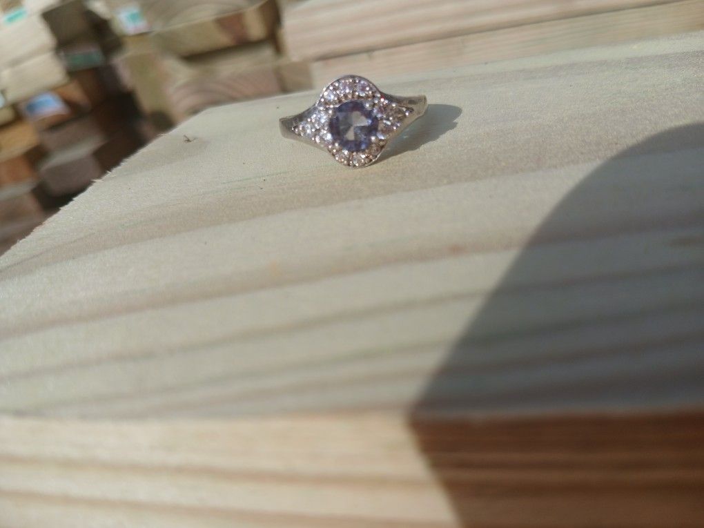 Beautiful Size 9 Topaz On A Silver Plated Band