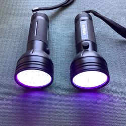 2 Pack Uv Flashlight. Ultraviolet Black light. Includes Batteries