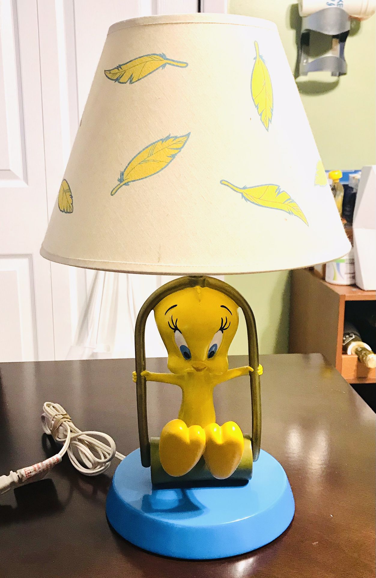 Vintage 1998 Warner Bros. Tweety Bird Lamp