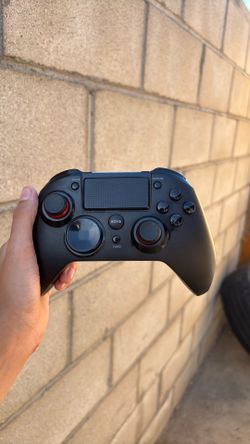 Wireless gaming Controller