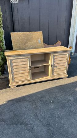FREE TV console furnished
