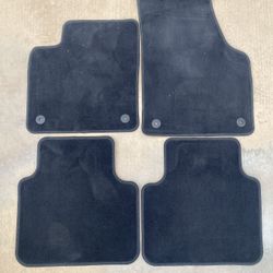 Barely Used 2018 VW Volkswagen Atlas OEM Carpet Floor Mats