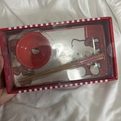 Hello Kitty Sushi Plate Set 