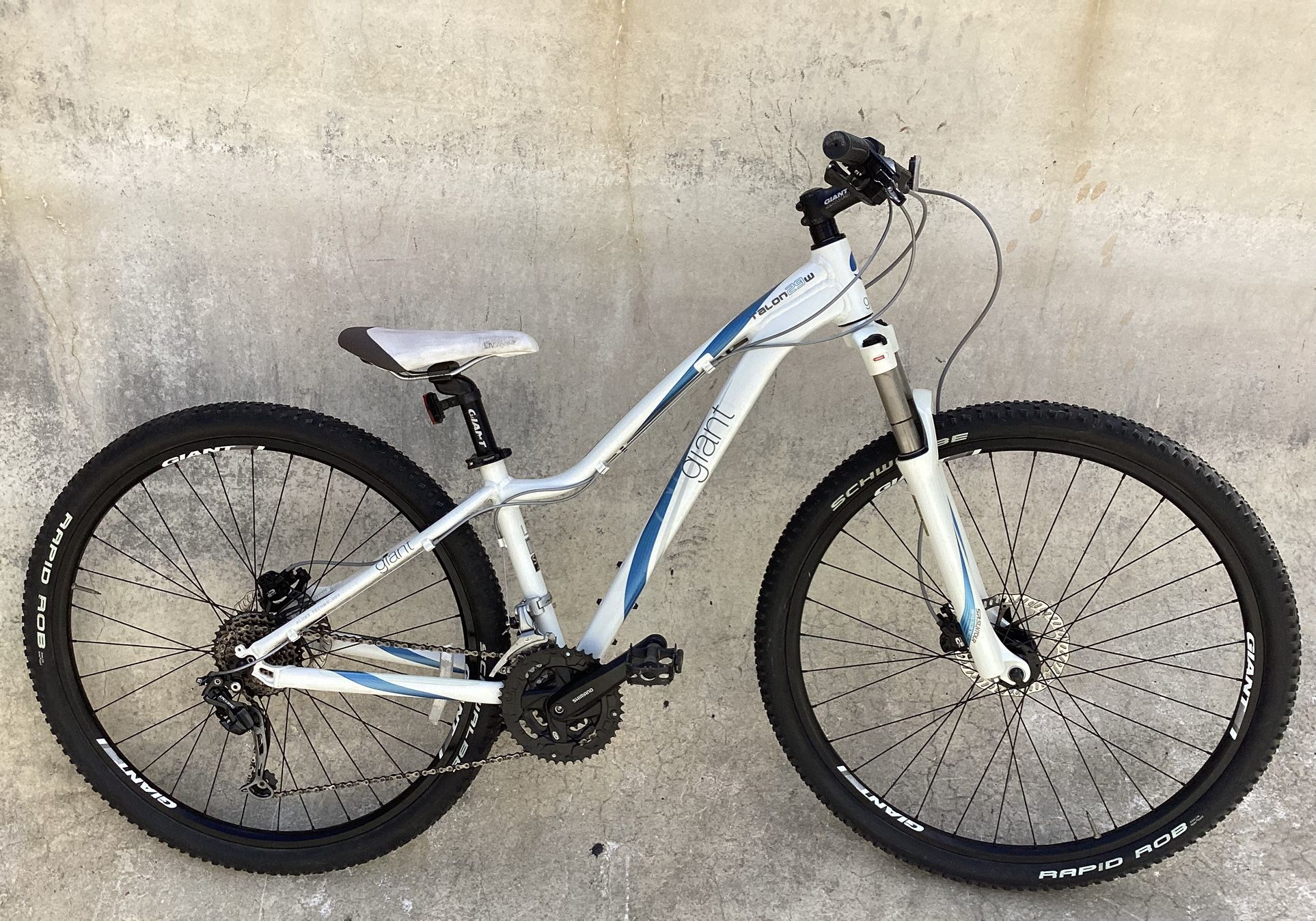 GIANT TALON 29er 1 W MOUNTAIN BIKE HYDRAULIC DISC BRAKES W / LOCKOUT 