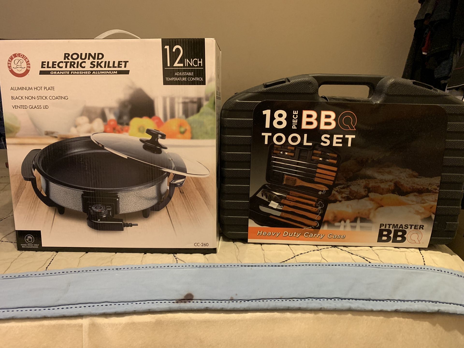 Round electric skillet,12 inch, brand new! Chefs counter brand. It comes with free bbq tool set also brand new!