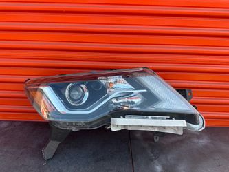 2017-2020 NISSAN PATHFINDER RIGHT LED HEADLIGHT  OEM
