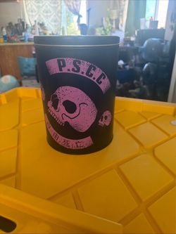 P.S.C.C Skull Graphic Metal Tin complete