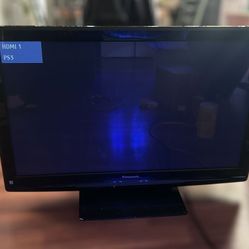 Panasonic VIERA TC-42PX24 is a 42-inch 720p plasma HDTV