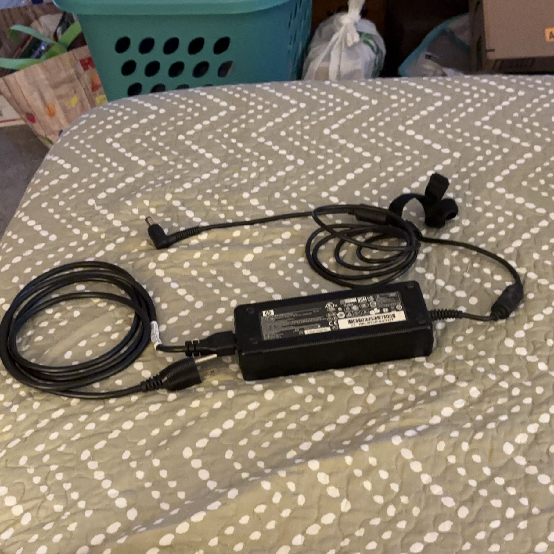 HP Black Laptop Power Adapter Charger