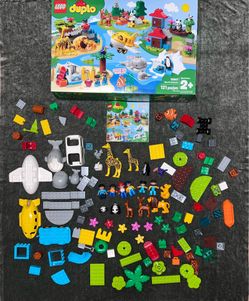 LEGO DUPLO Town World Animals 10907 Exclusive Building Bricks (121 Pieces)