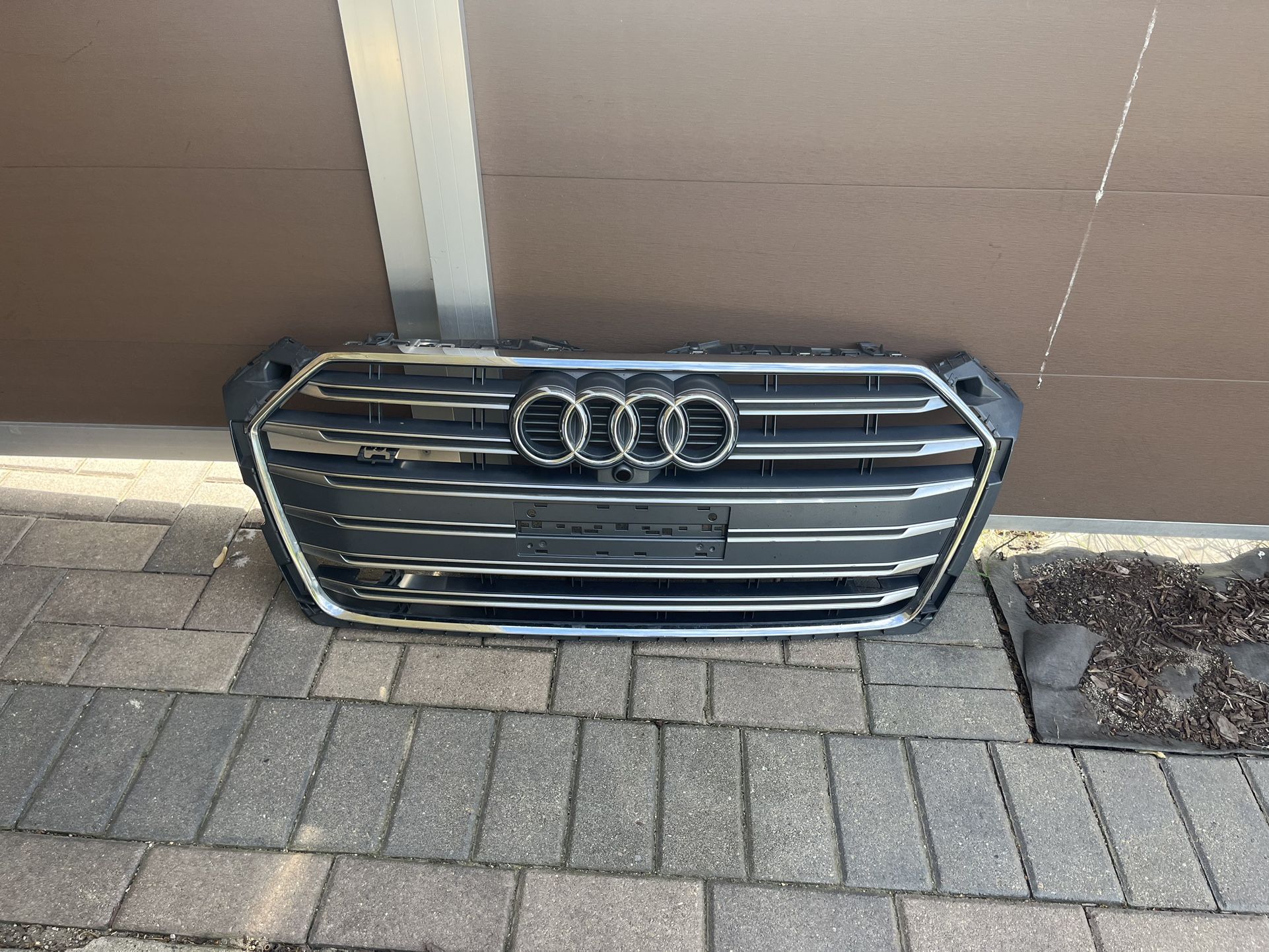 B9 Audi S5 Stock Grille