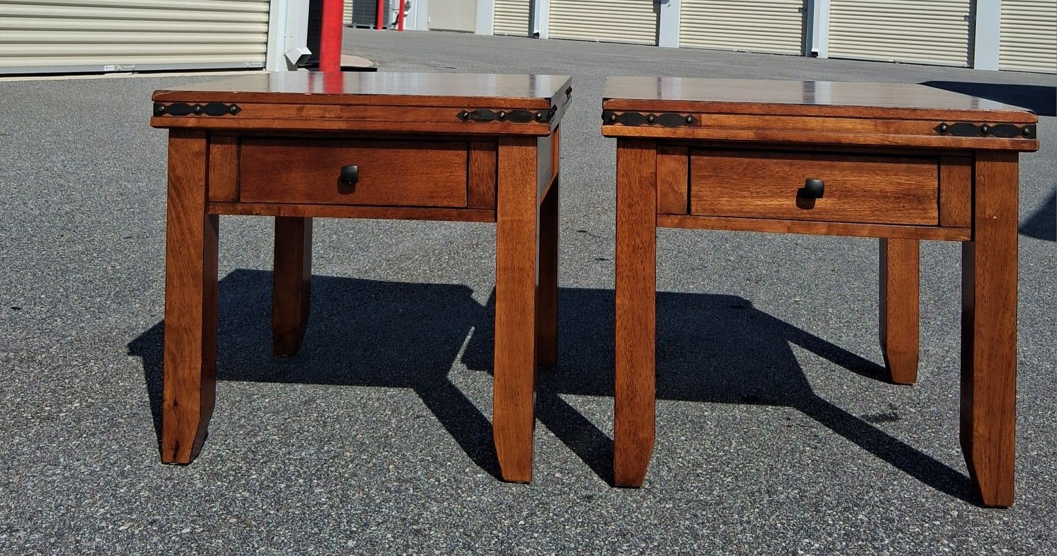 Free Delivery! 2 End Tables