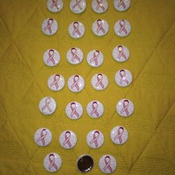 #01 • 27 Costum Made 1" Pin Buttons 