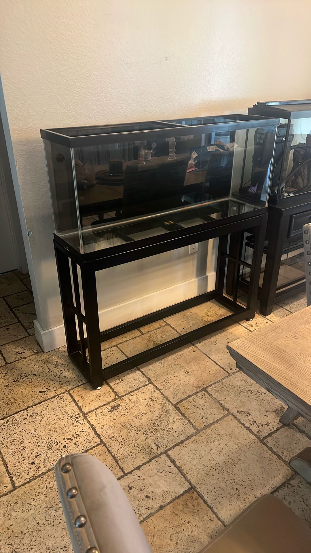 55 Gallon Aguarium w/ Back Glass Black & Metal Stand